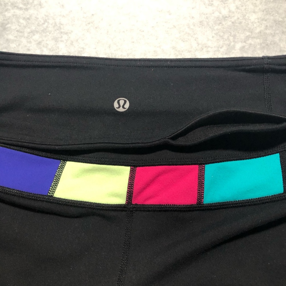 Lululemon Cropped Pants. - Picture 4 of 8